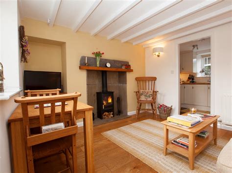 Spanning around 1800 square miles, the vast, sprawling area that is the scottish borders runs from the hills and moorlands of the west, to the picturesque coast of the east. Dog Friendly Holiday Cottages in Scottish Borders - Pet ...