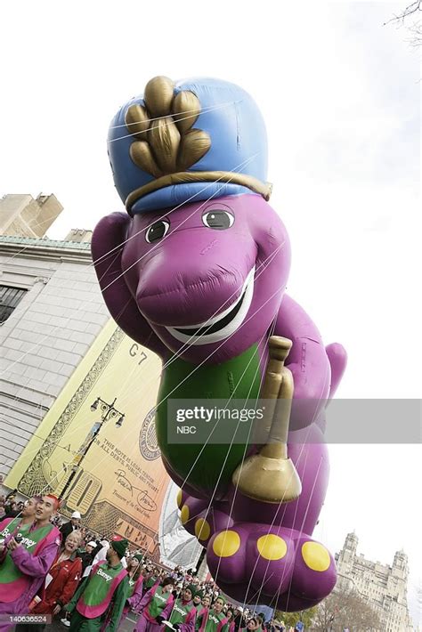 Strike Up The Band Barney Balloon At The 2004 Macys Thanksgiving Day