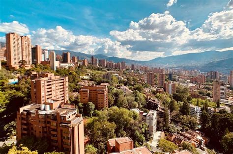 5 Razones Para Visitar Medellín La Bitácora De Carlos Y Eli