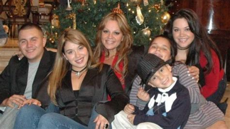 Así Fue El Cambio De La Familia De Jenni Rivera Tras 8 Años De Su