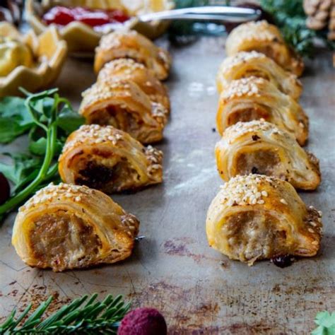 No sausage casings needed, no meat grinders/sausage making machine and no special sausage meat. Sausage Rolls with Gruyere Cheese. Homemade sausage rolls with gruyere cheese is the perfect ...