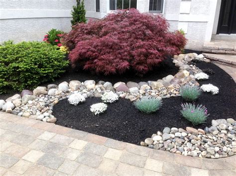 8 Landscaping Ideas—mulch And Stone Holly Days Nursery Garden Center