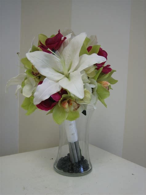 46,274 likes · 69 talking about this. Bridal Bouquet with an amazing Casablanca Lily | Flower ...
