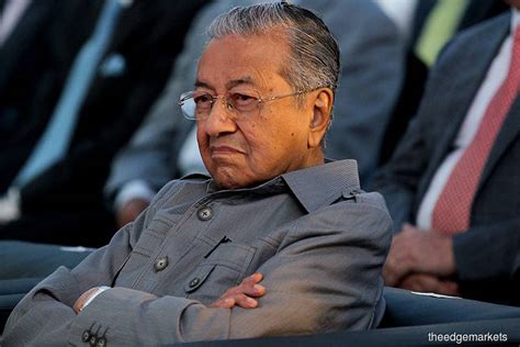Mahathir bin mohamad became malaysia's prime minister after hussein onn resigned in 1981. Dr Mahathir: ECRL, two pipeline projects will be cancelled ...