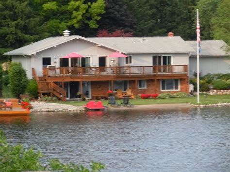 Pricing A Lake Home Oakland County Lakefront Home For Sale Michigan