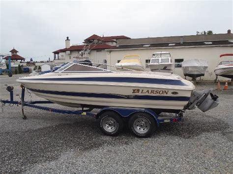Larson Runabout Lxi Boats For Sale