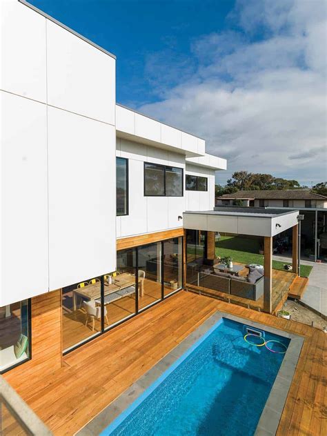 Step Inside This Modern Yet Inviting Beachside Home In Australia