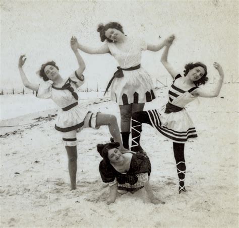 See These Funny Old Photographs And Remember The Forgotten Past