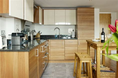 How To Make Oak Kitchen Cabinets Look Modern 6 Effective Methods