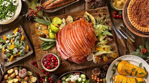 The true american christmas feast honors traditional holiday favorites from all points of the globe. 21 Best Traditional Christmas Dinner - Best Round Up ...