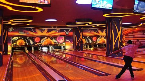 Bowling Royal City: Giá vé vào cửa mới nhất