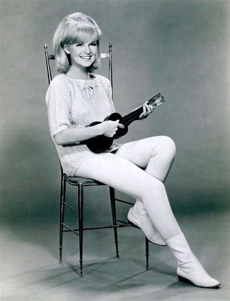 40 Beautiful Photos Of Shelley Fabares In The 1960s Vintage News Daily