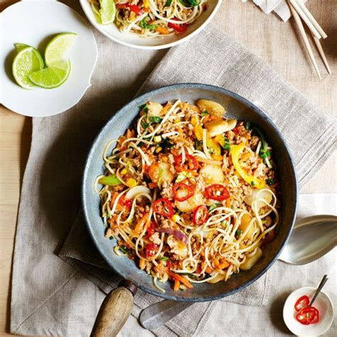 SW recipe Chinese pork and noodle stirfry