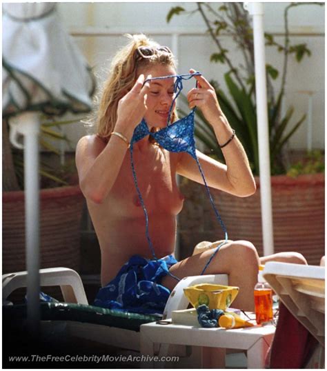 Naked Amanda Holden In Beach Babes