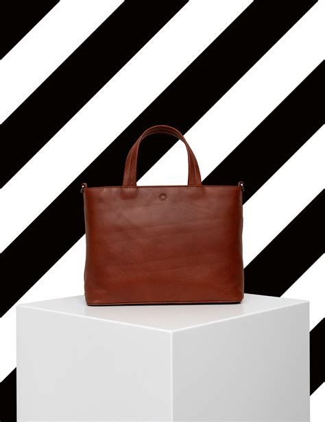 Bagswithclass Yoshi Hampton Leather Multiway Grab Bag Brown Handbags