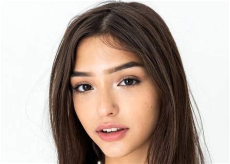 Layla Jenner Biography Wiki Age Height Career Photos And More School Trang Dai