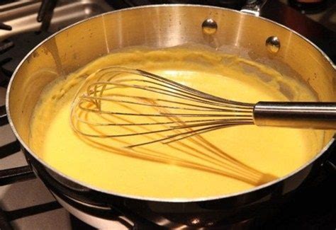 Sandwich horseshoe recipes containing ingredients bacon, beer, butter, cayenne, cheddar cheese, colby cheese, corned beef, dry mustard, evaporated milk, flour Horseshoe Sandwich Recipes and History | hubpages