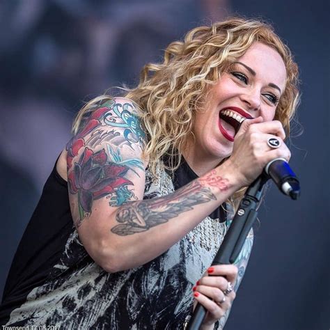 102 Likes 0 Comments Anneke Van Giersbergen Chile Annekechile On Instagram “tuska Open