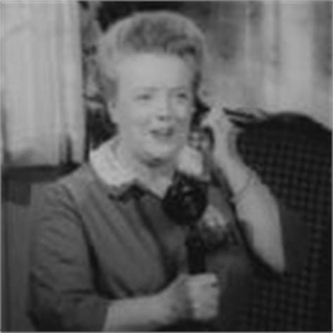 Frances bavier, who played aunt bee on ''the andy griffith show'' on television in the 1960's, died at miss bavier, a native of new york city, attended columbia university and was a graduate of the. Who is Frances Bavier dating? Frances Bavier boyfriend, husband
