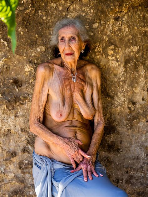 Grannies With Saggy Tits Love Posing Nude Grannypornpic Com