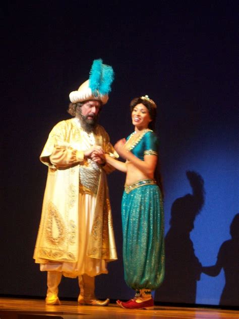 The Sultan Agrees With Jafar In Aladdin A Musical Spectacular Aladdin Musical Aladdin Musicals