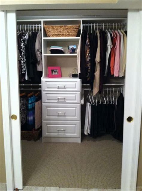 Maybe you would like to learn more about one of these? 32 Fabulous Small Walk In Bedroom Closet Organization Ideas | Bedroom organization closet, Diy ...