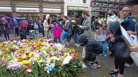 300香港人曼城st'ann church 悼念英女皇！ 沒有英國就沒有香港！民心所向！（高清版） - YouTube