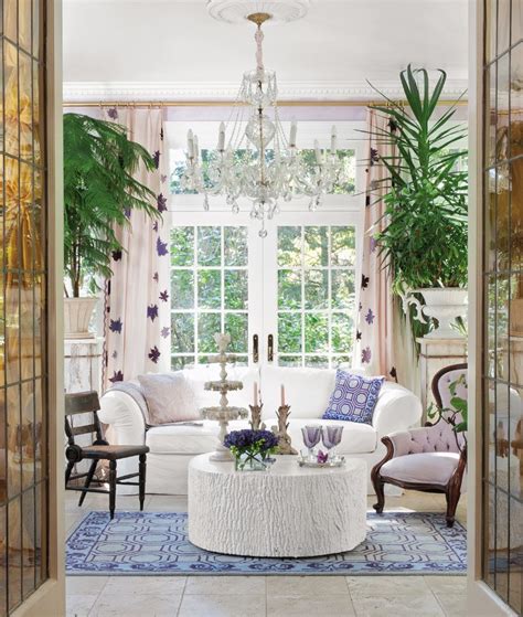 10 Unexpected Ways To Incorporate Heirlooms And Antiques Into Your Home
