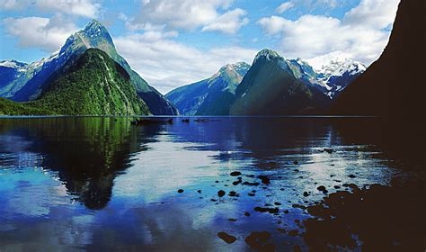 3 Must Visit Places In New Zealand To Make Your Honeymoon Special