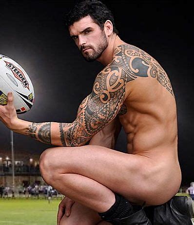 Provocative Wave For Men Rugby Player Naked Stuart Reardon
