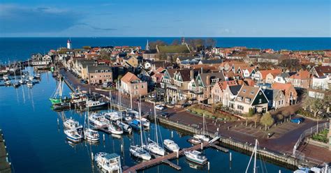 Harbour this moving webcam comes to you from dormakade quay in the picturesque fishing village of urk, in the netherlands. Corona treft verzorgingshuizen Urk: in één huis 14 van de ...