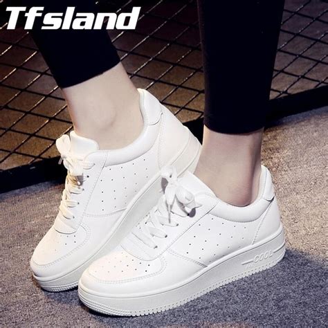 Además, nuestros zapatillas de tenis se distribuyen en función del grado de uso y otras importantes características. Tfsland Women Breathable Platform White Tennis Shoes ...