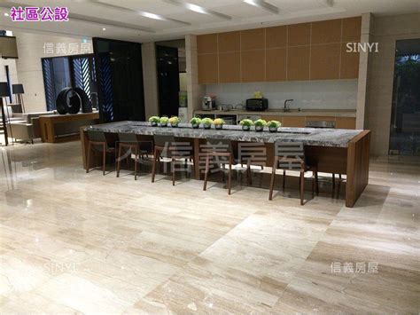 倾斜地图以获得完美的 3d 景观，或深入探索街景以享受 360 度全方位体验，您尽可将 google 地球用作一个巨细无遗的地球仪。 在街景中参观世界各地的传统住宅，了解家之定义中哪些要素在变化，哪些要素永恒不变。 新北市永和區永和苑，平均每坪54萬起，立即了解更多社區大樓資訊