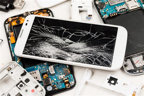 Heres Why You Should Get A Technician Screen Repair For Your Phone