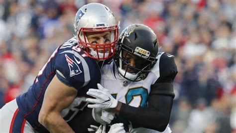 Rob Gronkowsk Injury Patriots Te Ruled Out After Helmet To Helmet Hit