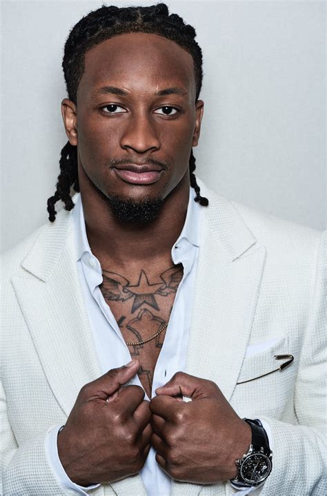 Joueur de football américain (fr). Todd Gurley Is Laid-Back, Relaxed & Loving That L.A. Life