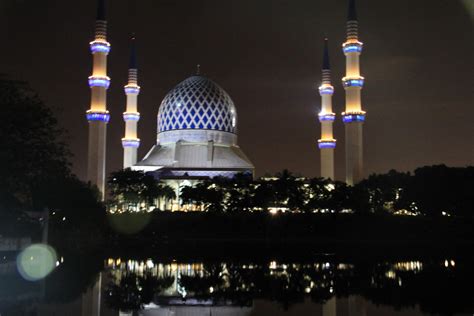 Shah alam apabila sahura diuruskan? fotos: View of Masjid Shah Alam
