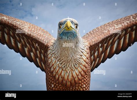 Statue Eagle Symbol Island Langkawi Hi Res Stock Photography And Images