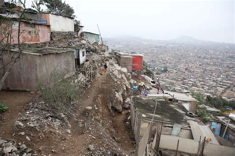 ⬇ descargue fotos de barrios pobres ✔ gran banco de imágenes de stock ▶ millones de fotos sin royalties de la mejor calidad a precios asequibles. Post: Los barrios pobres de Lima como nueva atracción ...