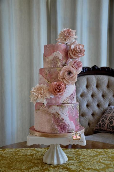 Amani Decorated Cake By Sumaiya Omar The Cake Duchess Cakesdecor
