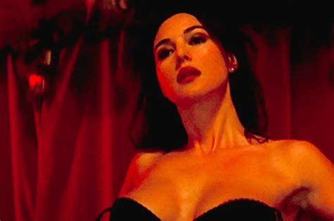 15 erotic monica bellucci s that will seduce you immediately movie news