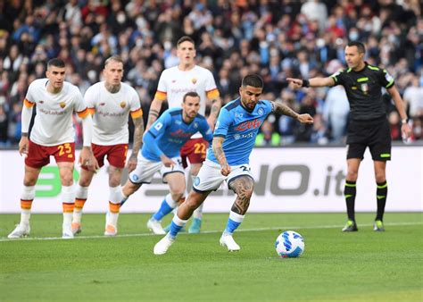 Napoli se aleja del título de la Serie A Revista La Liga