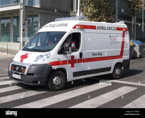Fiat Ambulancia Creu Roja Car A 0501 B Barcelona Spain Stock Photo