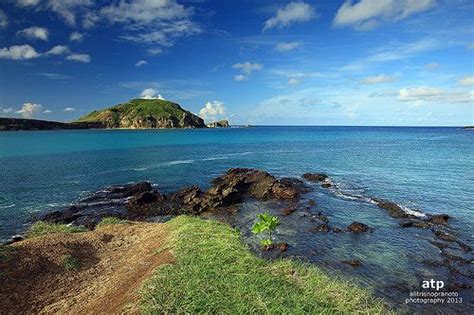 Teluk ini ramai dibicarakan para pecinta alam, dan sempat menjadi hot thread di kaskus. Tanjung Aan | Pantai, Mendarat, Lautan