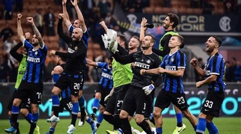 H2h stats, prediction, live score, live odds & result in one place. Inter Vs Lazio: Menang 1-0, Nerazzurri Tendang Juventus ...