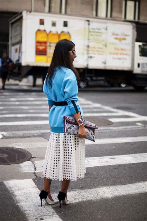 Best 50 New York Fashion Week Street Style Snaps With Images