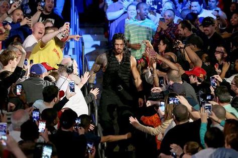 Wwe Live Crowds Wake Up Cageside Seats