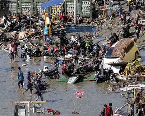 Indonesia Earthquake Tsunami Toll Reached 832