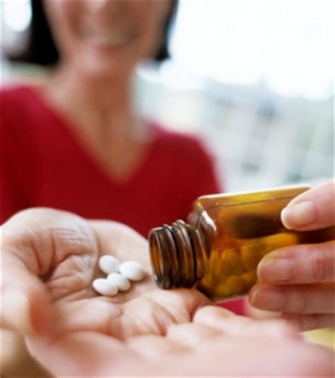 Medication, alternative and complementary therapies, and more. Lupus Treatment and Management