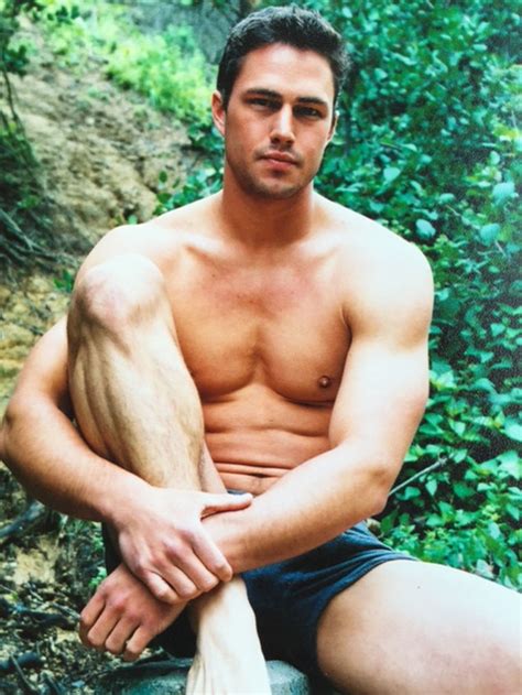 Taylor Kinney S Abs Are Insane See Nearly Naked Modeling Pics Of Lady Gaga S Sexy Fianc From